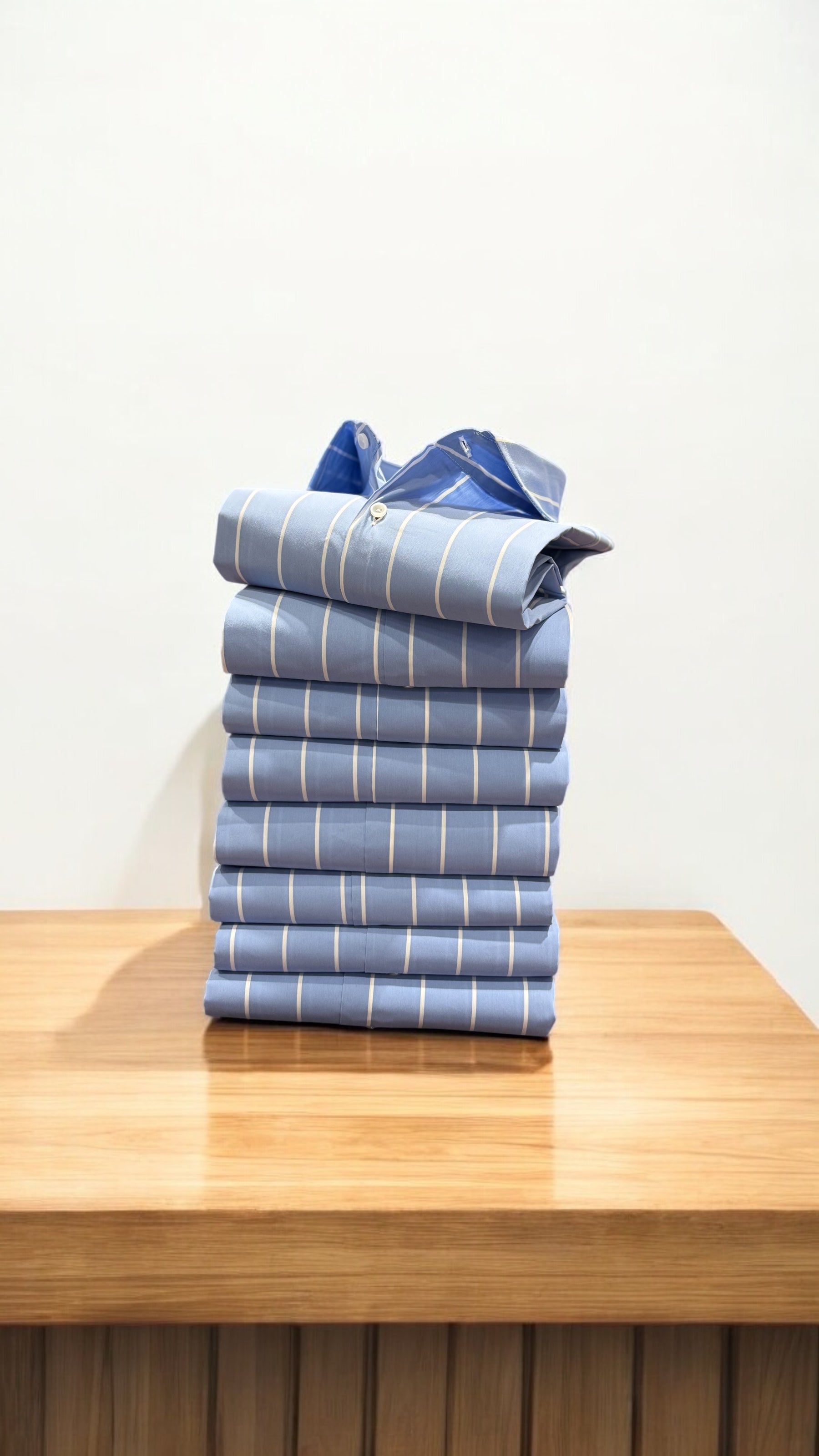 Camicia fondo celeste riga bianca