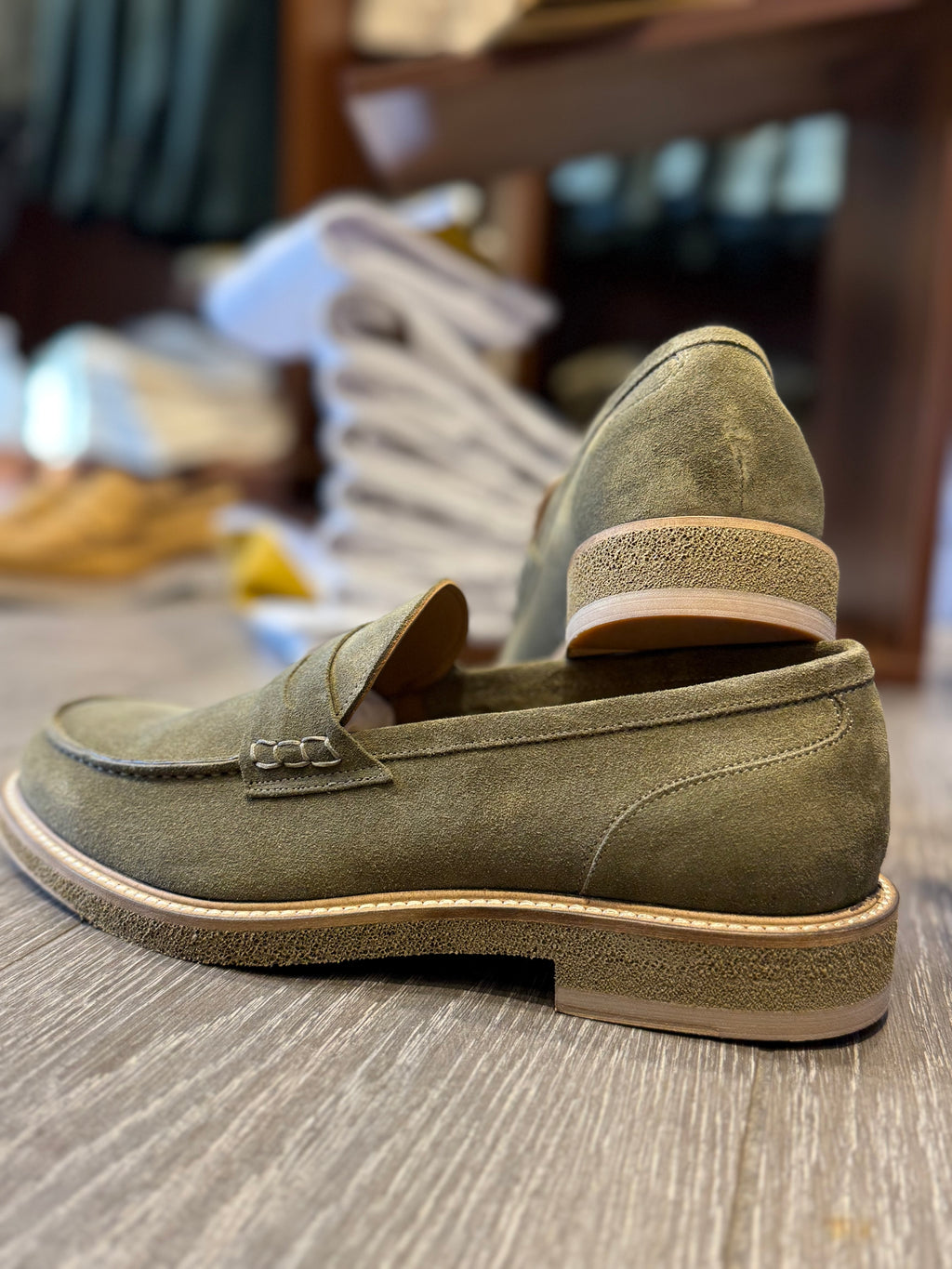 College in camoscio verde