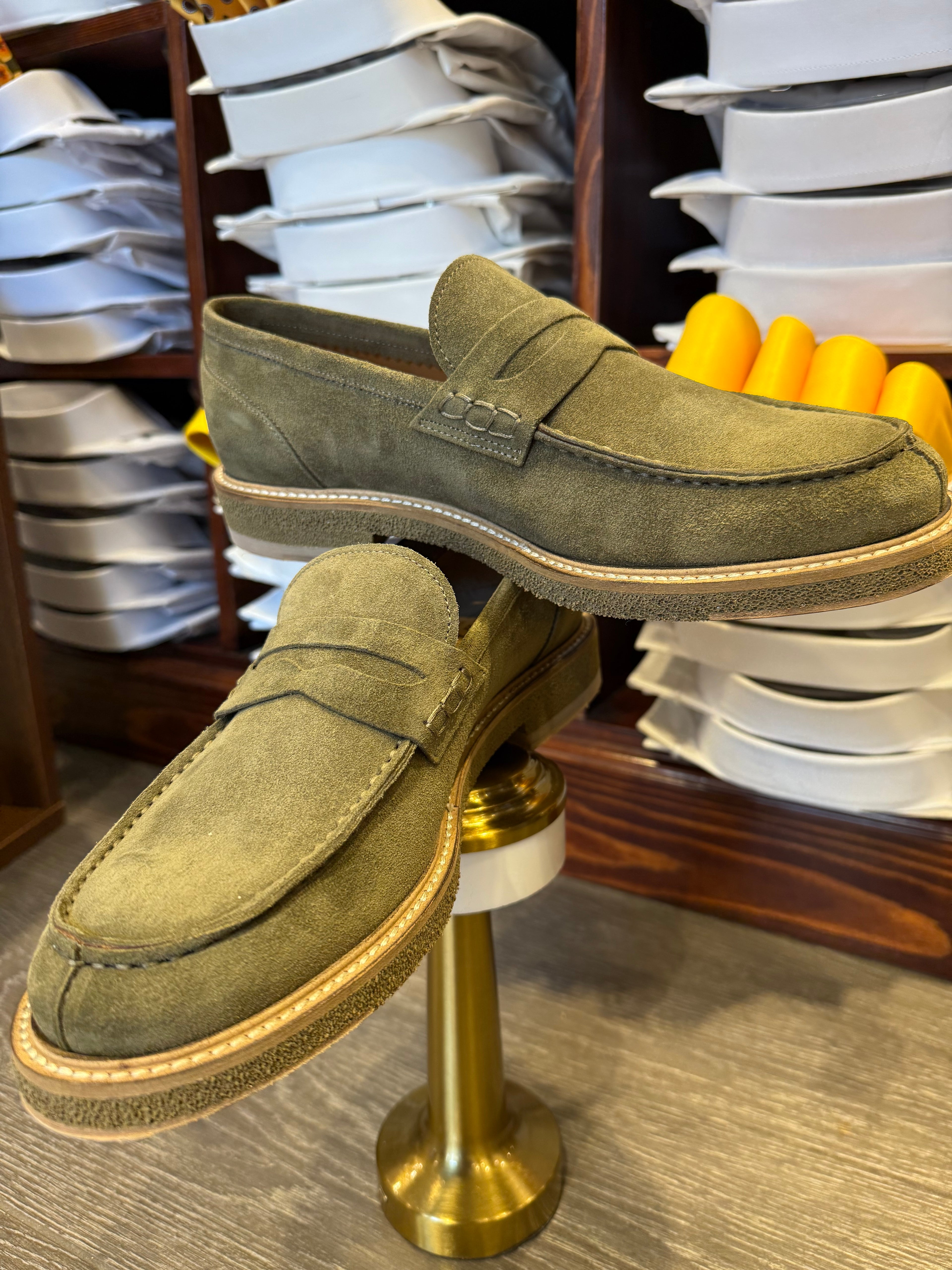 College in camoscio verde