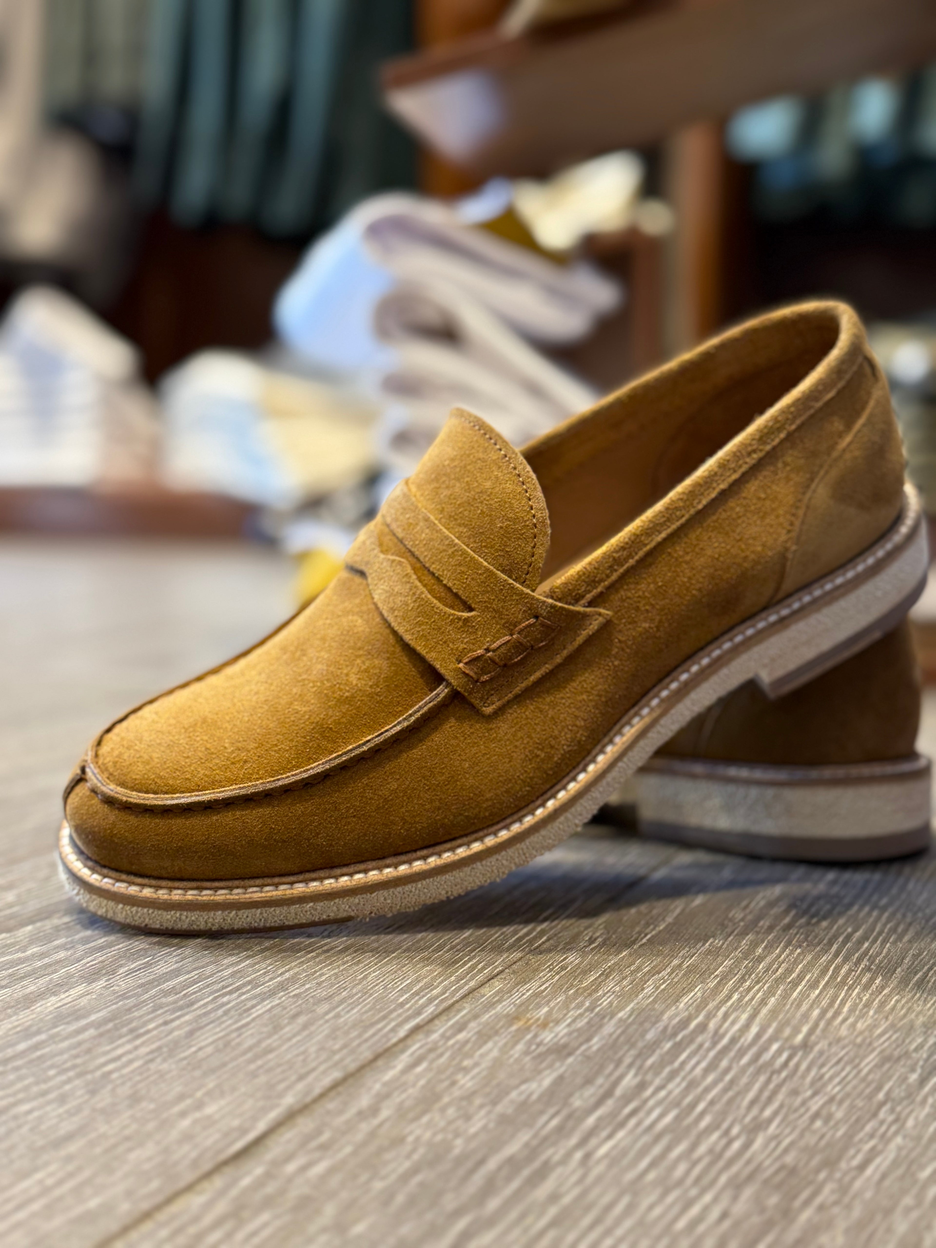 College in camoscio senape