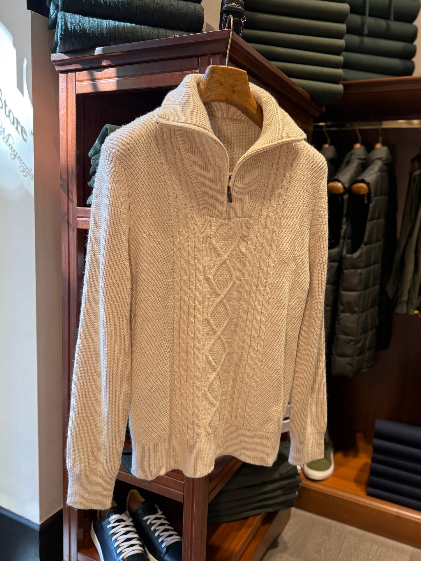 Maglia treccia con zip