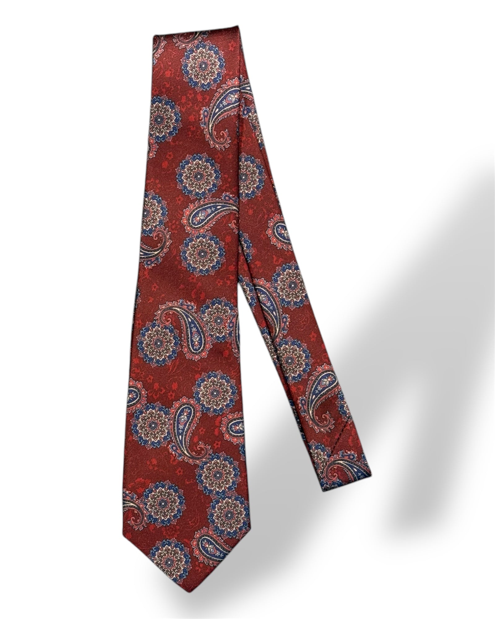 Cravatta fondo rosso fantasia cashmere