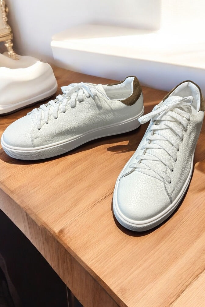 Sneakers in pelle bianca