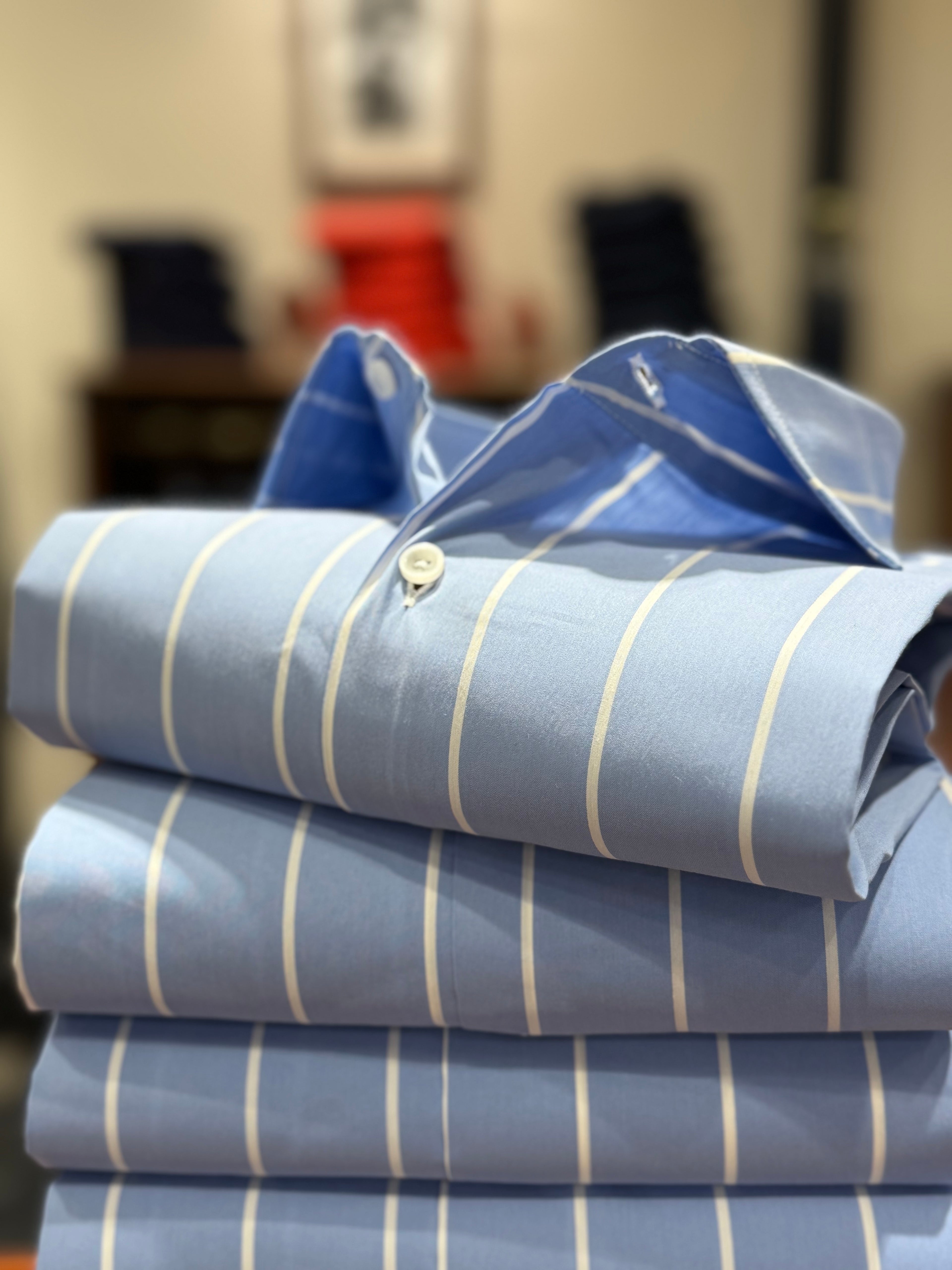 Camicia fondo celeste riga bianca