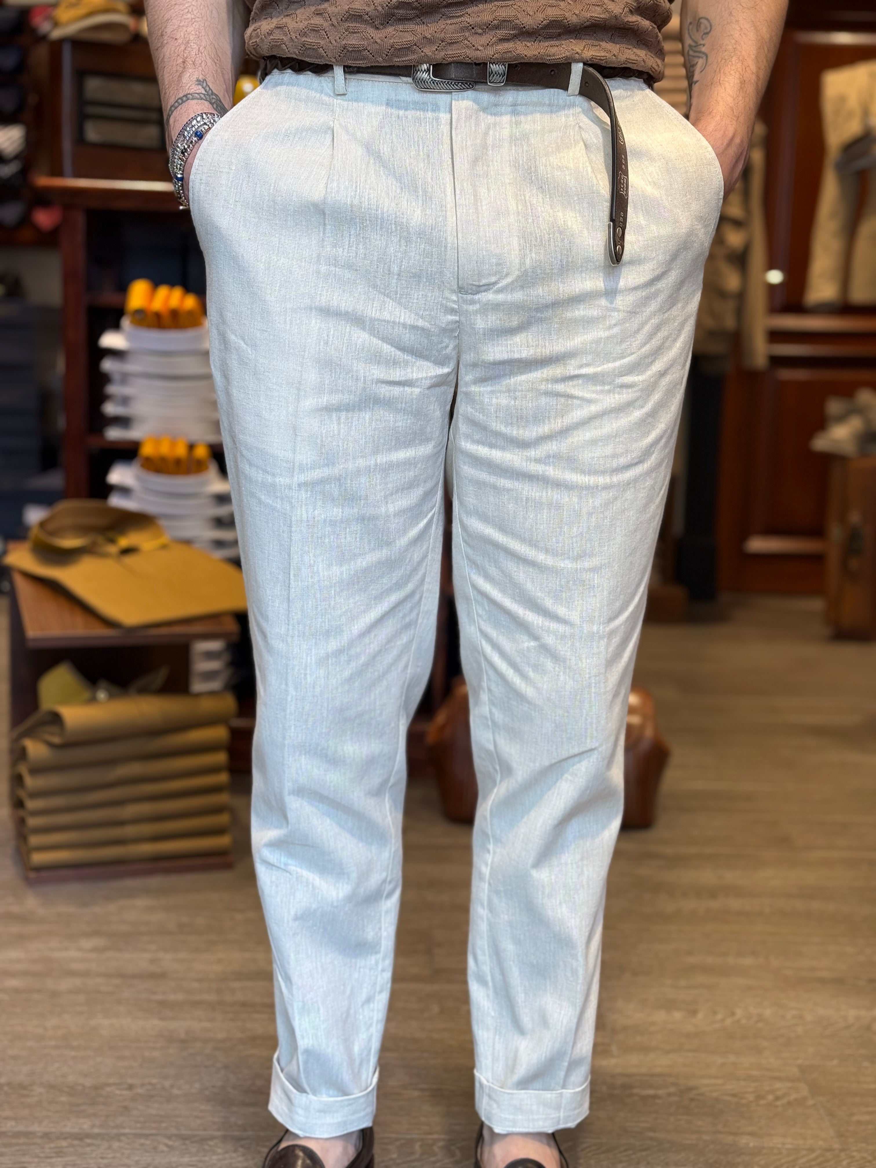 Pantalone lino con pinces