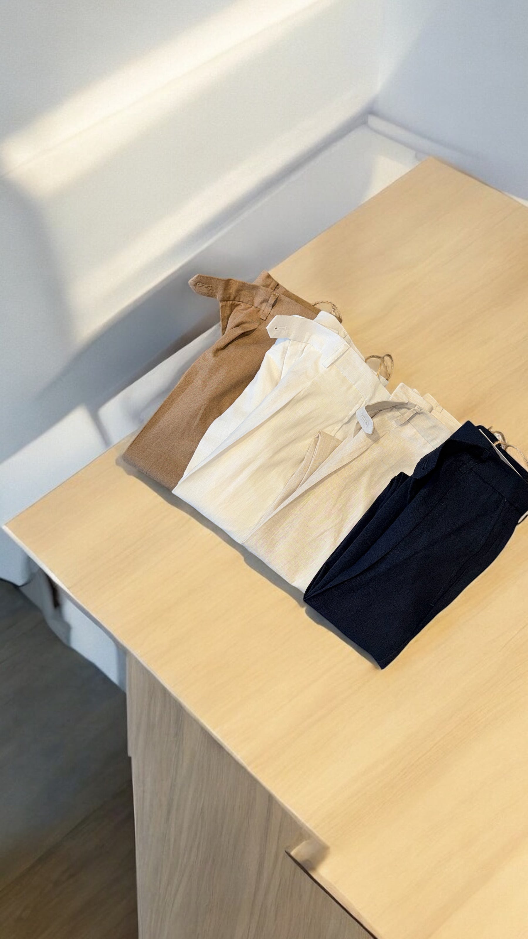 Pantalone lino con pinces