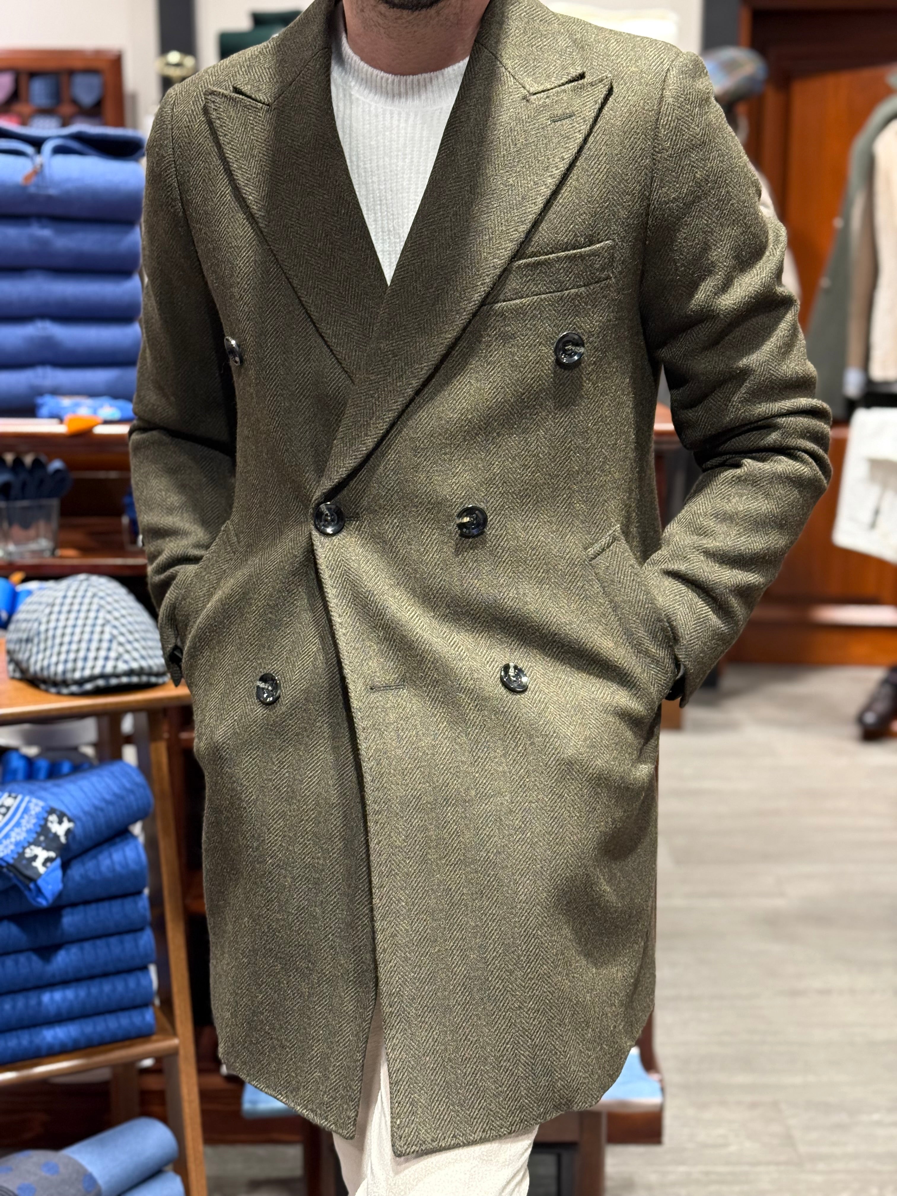 Cappotto doppio petto spigato verde
