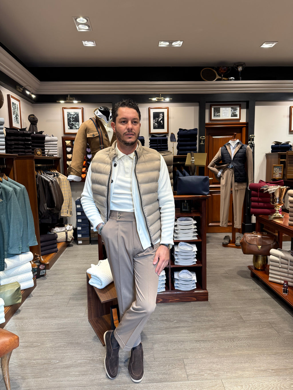 Piumino smanicato Beige