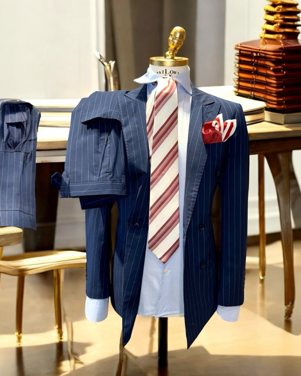 Abito Doppio petto gessato rever lancia