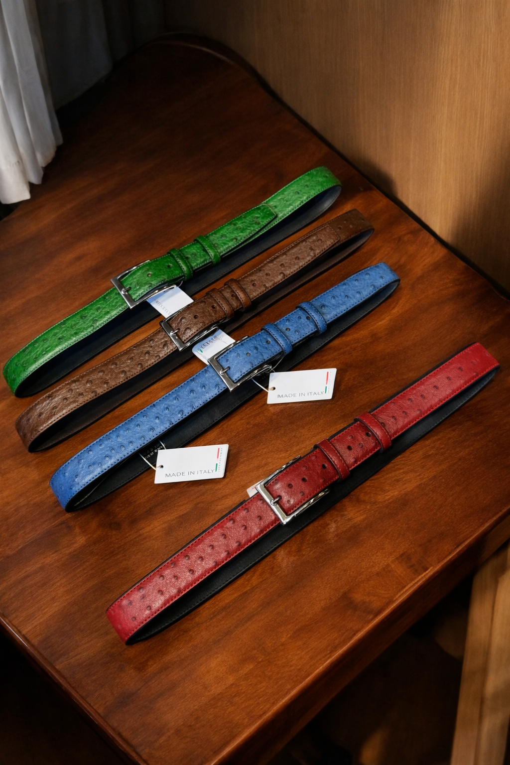 Cintura classica in struzzo