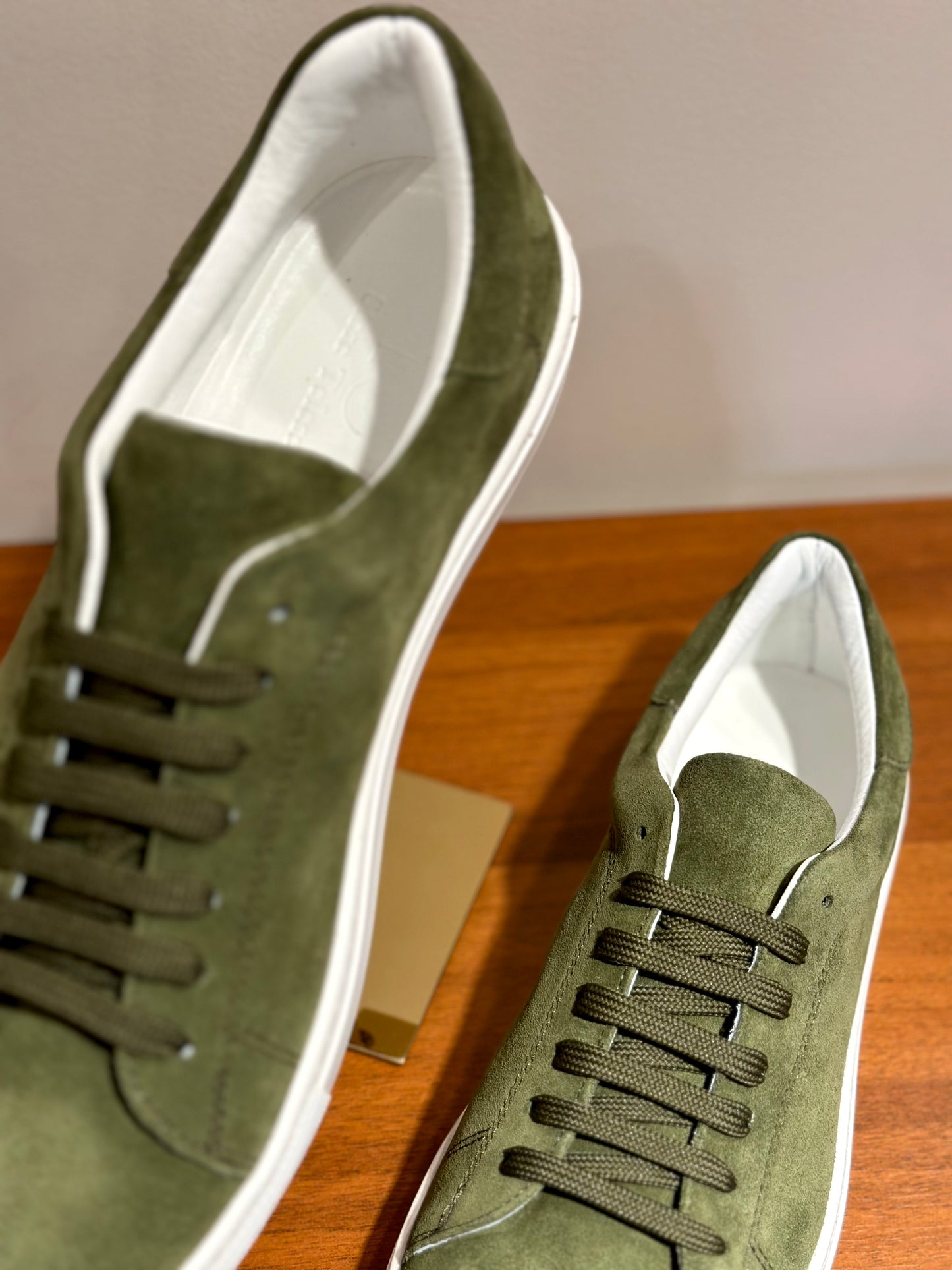 Sneakers in camoscio verde